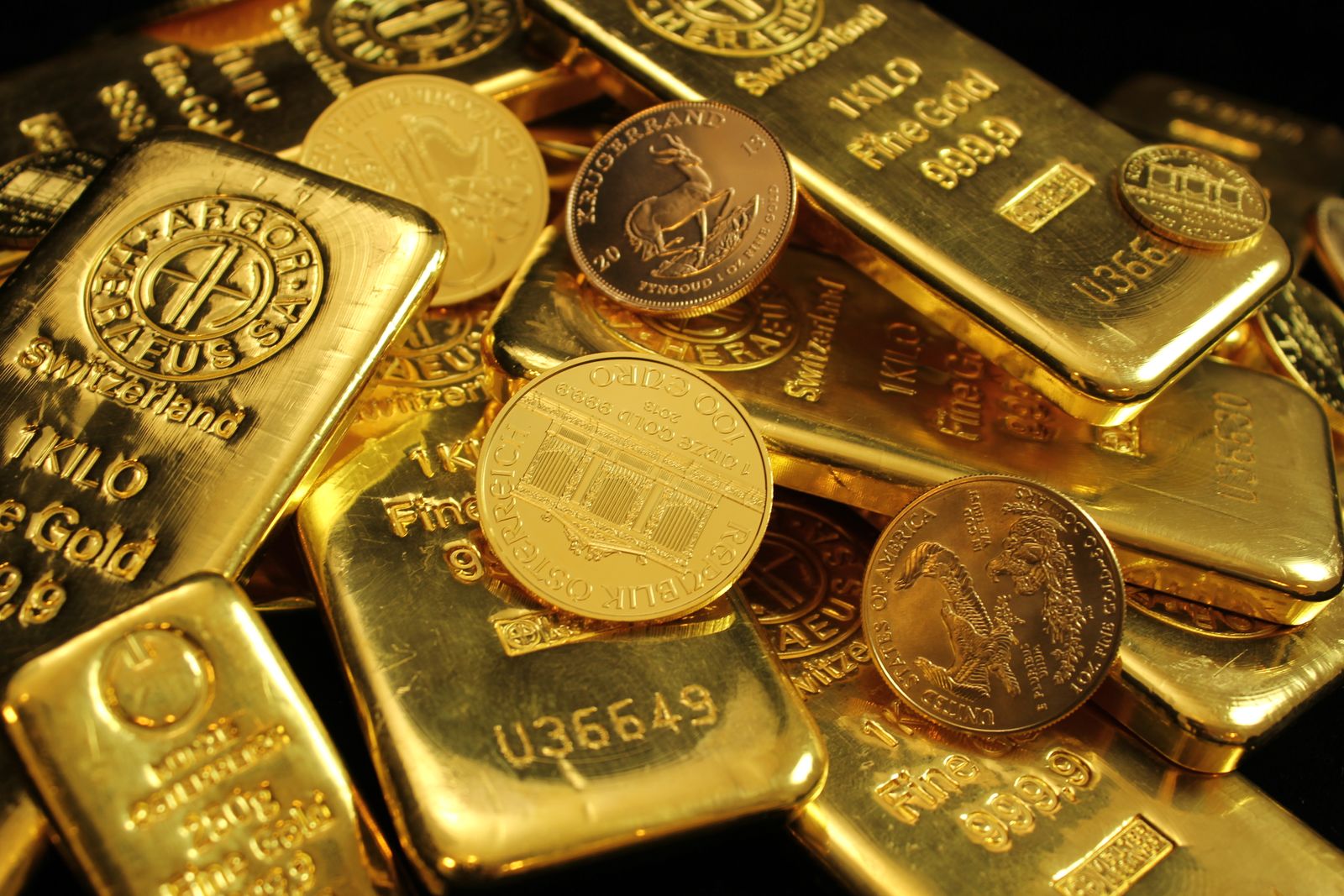 Goldbarren und Anlagemünzen aus Feingold